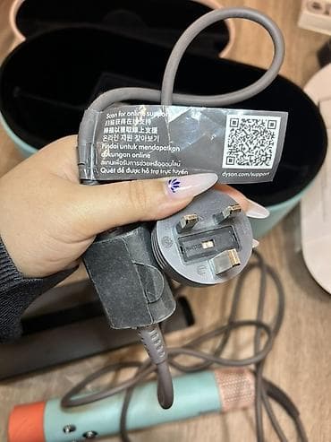 kontakt home: Dyson Airwrap multi-styler – xüsusi rəngli kolleksiya Qutuda olanlar — 6