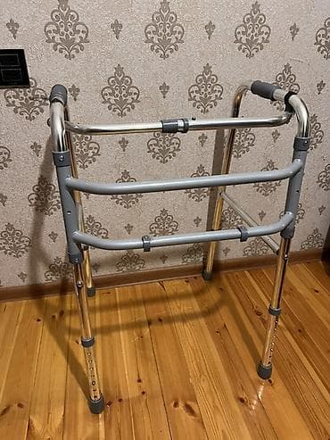 yürüyüş bandı: Yüngül və dayanıqlı xəstə yürütəci - Material: paslanmayan/alüminium — 3