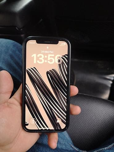 iphone 12 barter: IPhone 12, 64 GB, Qara, Qırıq, Barmaq izi, Simsiz şarj — 1