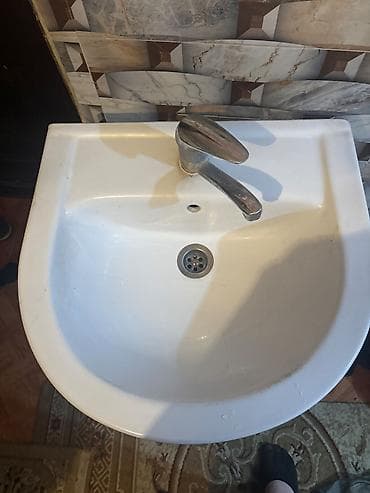 Qapılar və aksessuarlar: Az islenmis teze kimidi carti sinigi hecneyi yoxdu — 2