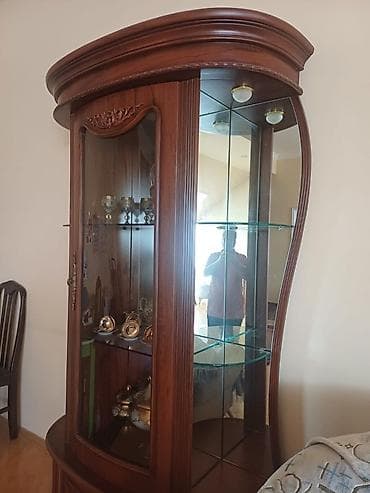 Dolab vitrinləri: Şüşəli dolab vitrini, İşlənmiş, Ünvandan götürmə — 2