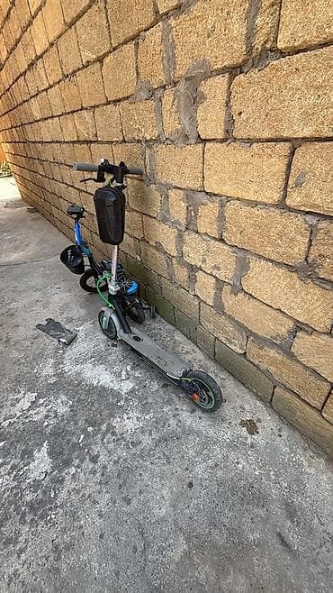 İşlənmiş Elektrik samokat 12", 251 - 350 Vt, > 45 km/s, Ünvandan götürmə — 2