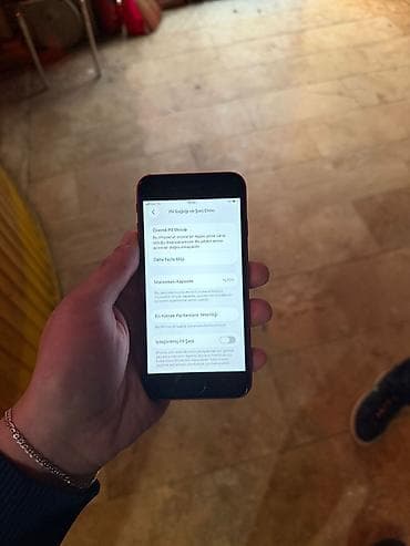 IPhone SE 2020, 64 GB, Qırmızı, Barmaq izi