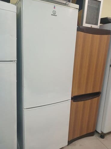 soyuducu islenmis: İşlənmiş 2 qapılı Indesit Soyuducu Satılır, rəng - Ağ, Təkərli — 3