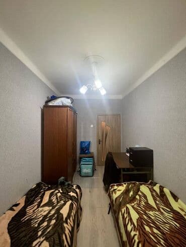 sumqayit 12 mkr ev satilir: Bakı, 3 otaqlı, Köhnə tikili, m. Xalqlar Dostluğu, 62 kv. m — 8