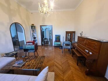 20 ci sahede ev satilir: 3 otaqlı, Yeni tikili, m. 28 may, 70 kv. m — 5