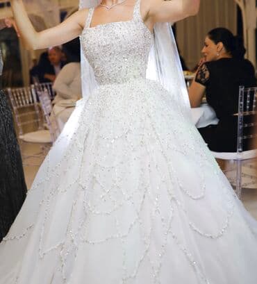 toy donlari ziyafet geyimleri: Gelinlik SH Couture da tikilib 4900du 1 defe geyinilib satilir 1500 — 3