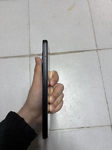 ikinci el ventilator: Redmi 14 c smartfon 128 yaddaş 8 ram heç bir problrmi yoxdur ustada — 5