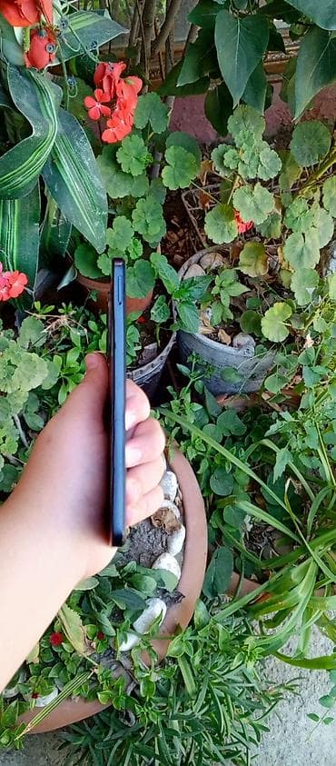 qara volqa kitab pdf: Redmi Note 12, 128 GB, rəng - Qara, Qırıq — 2