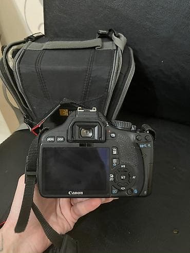 Canon EOS 550D DSLR fotoaparat dəsti - Korpus: Canon EOS 550D (EOS