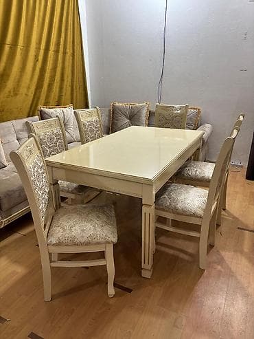 komod guzgulu: Komod, Masa və oturacaqlar, Divan — 2