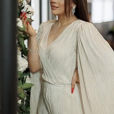 Женская обувь: Zərif plisse parçadan hazırlanmış qadın tulumu - Rəng: açıq — 2