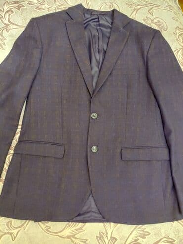 göy rəngli kişi cemperləri: Tünd göy rəngli üçlü kostyum — 1