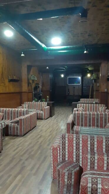 qarayev obyekt: Nərimanov rayonu, Nərimanovda saatın yaxınlığında ümumi sahəsi 250 — 8