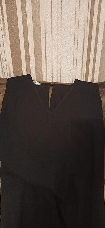 termo paltar: Don qara rengde. materialı katandi. Türkiyə istehsalı. yanlarında — 2