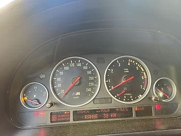 tekerli evler: BMW 5 series: 2.8 l | 1996 il Sedan — 9