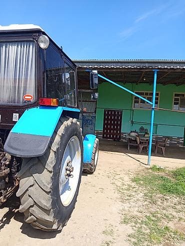 mtz 82 kabina: Belarus 892 tırtıllı aqrotexnika - Model: Belarus 892 (4x4) - Güc — 3