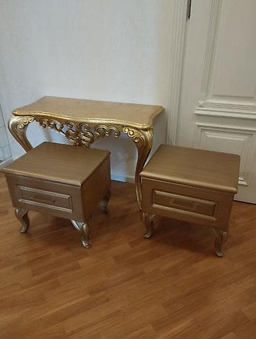 ramanı şuşa: Qızılı rəngdə klassik üslubda 3 parçalı mebel dəsti: - 1 ədəd — 1