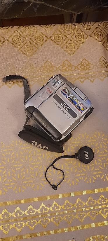 JVC MiniDV rəqəmsal videokamera - Model xətti: JVC MiniDV (kasetli) -