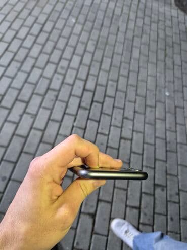 apple qulaqciq: IPhone 11, 64 GB, Qara, Face ID — 3