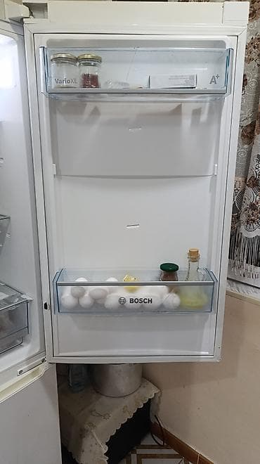 ev soyuducuları: İşlənmiş 2 qapılı Bosch Soyuducu Satılır, rəng - Ağ, Təkərli — 5
