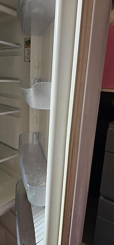 qapi zvanoku: Indesit iki kameralı soyuducu - Rəng: ağ - Brend və nişan: Indesit - — 4