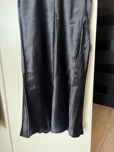 saatlar type 0: ZARA teze etiketli don 
S razmer — 4