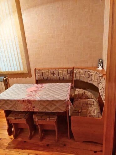 masazir 3 otaqli: 3 otaqlı, 108 kv. m, Orta təmir — 26