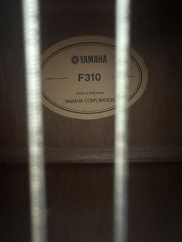 Акустическая гитара, Yamaha, 6 струн, Б/у, Бесплатная доставка, Платная доставка, Самовывоз at lalafo.az Акустическая гитара, Yamaha, 6 струн, Б/у, Бесплатная доставка, Платная доставка, Самовывоз