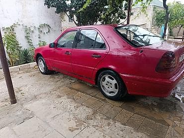 lider disk: Mercedes-Benz C-Class (W202) sedan - Kuzov: 4 qapılı sedan, qırmızı — 4