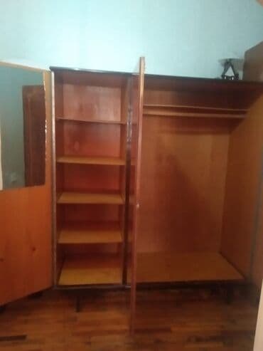 Ferrari: Hündürlüyü 1,80 ; eni 1,60 ; derinliyi 58 :qiyməti 250 man — 5