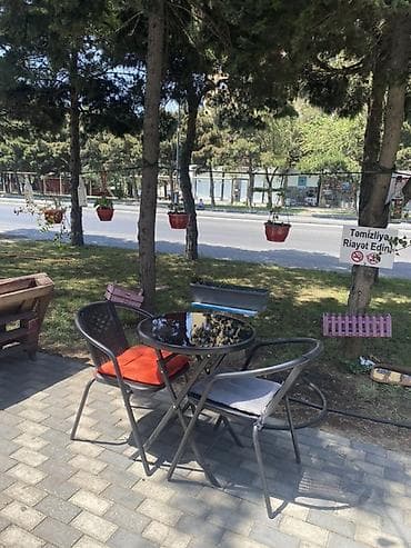 balka: İşlənmiş, Yumru masa, 2 stul, Qatlanan, Stullar ilə, Metal — 3