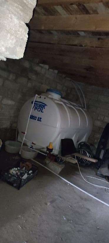 Mənzillər: Qala qəs. 4 otaqlı, 150 kv. m, Kredit yoxdur, Orta təmir — 10