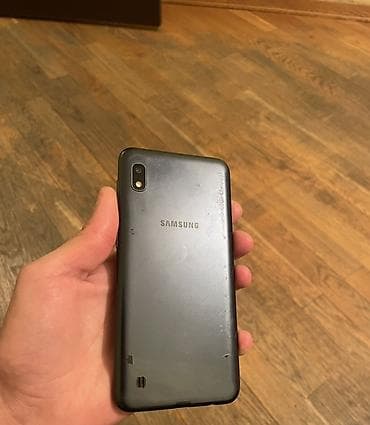nokia 2: Samsung Galaxy A10, 32 GB, rəng - Qara, Qırıq — 1
