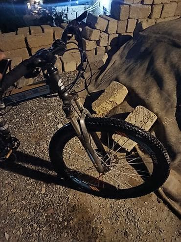 velolar: Dağ və şəhər yolları üçün uyğun velosiped. təkərləri 29lugdu — 2