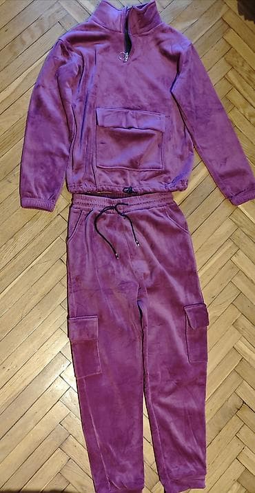 велюровые мужские спортивные костюмы: Bənövşəyi rəngdə iki hissəli velur dəst: - Yuxarı hissə — 1