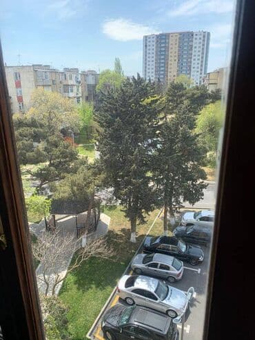 qarayev obyekt: Qaraev metrosuna yaxin 5 mertebeli binanın 5-ci mərtəbəsində — 8