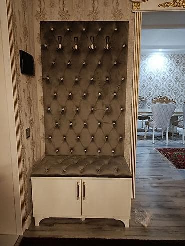 ref: Dəhliz üçün hazır və sifarişlə istehsal olunan paltar asqılı dəstləri — 1