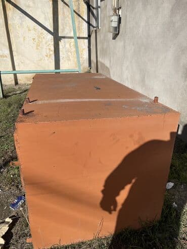 бочка пластиковая 200 литров: Metal yanacaq/su çəni - Material: qalınmetallı, qaynaqla yığılmış — 5