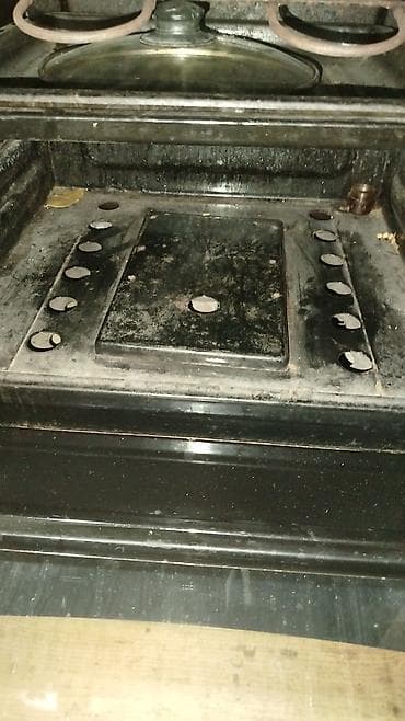 Qaz sobası Ayrıca dayanan, 4 gözlü, İşlənmiş