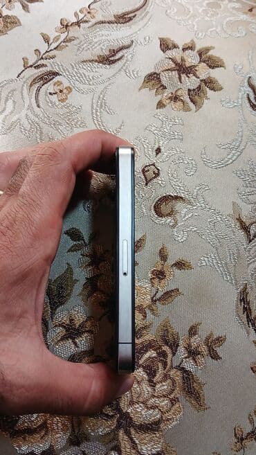 купить айфоны бу: IPhone 4, 16 ГБ, Черный — 4