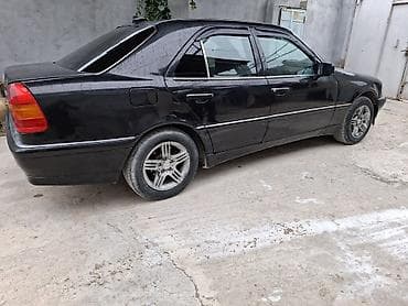 mercedes c 180: Salam maşın satılır alverçilər bezdirməsin reyal adamlar zəng edin — 1