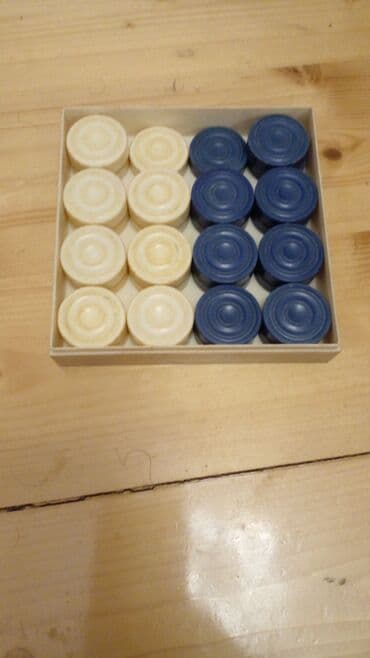 купить шахматы в баку: Dairəvi dama fiqurları ilə tamamlanan suvenir dama dəsti. Dəst iki — 2