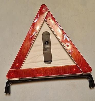 Qəza nişanı Şəhər: Bakı Elanın növü: Avtomobil üçün alətlər