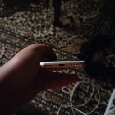 iphone 8 kamera: IPhone 8, 64 GB, Qızılı, Barmaq izi — 3