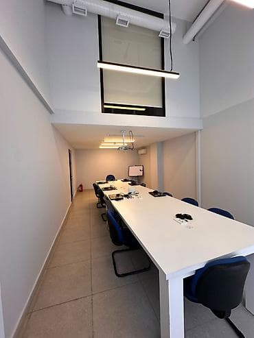 1 комната аренда: 🏢 **AĞ ŞƏHƏRDƏ İCARƏYƏ OTAQLAR!** İş görüşləri, təlimlər, seminarlar — 1