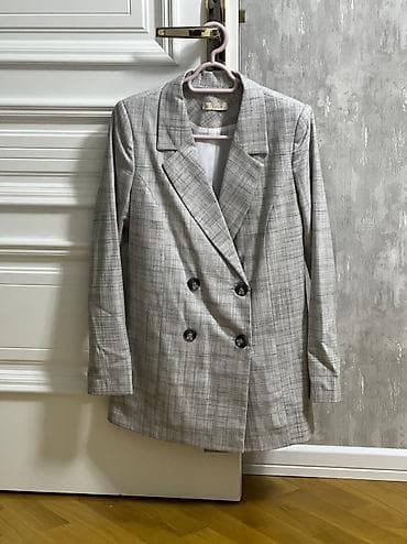 Kostym dəsti38 razmerdir,bir dəfə toy üçün istifade olunub,her hansı — 3