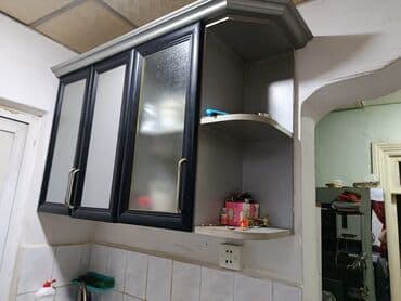 metbex dolabı: Mətbəx dolabı dəsti TECILI SATILIR.Qiymetde razılaşmaq olar.Üst — 3