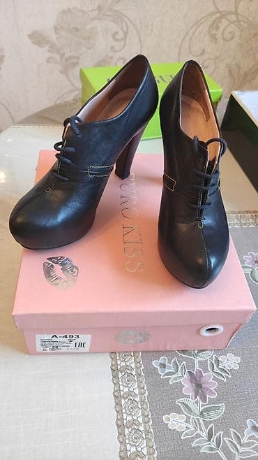 Ölçü: 36, rəng - Qara, İşlənmiş