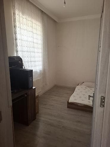 sekide ev satilir: 4 otaqlı, 110 kv. m, Kredit yoxdur, Orta təmir — 9